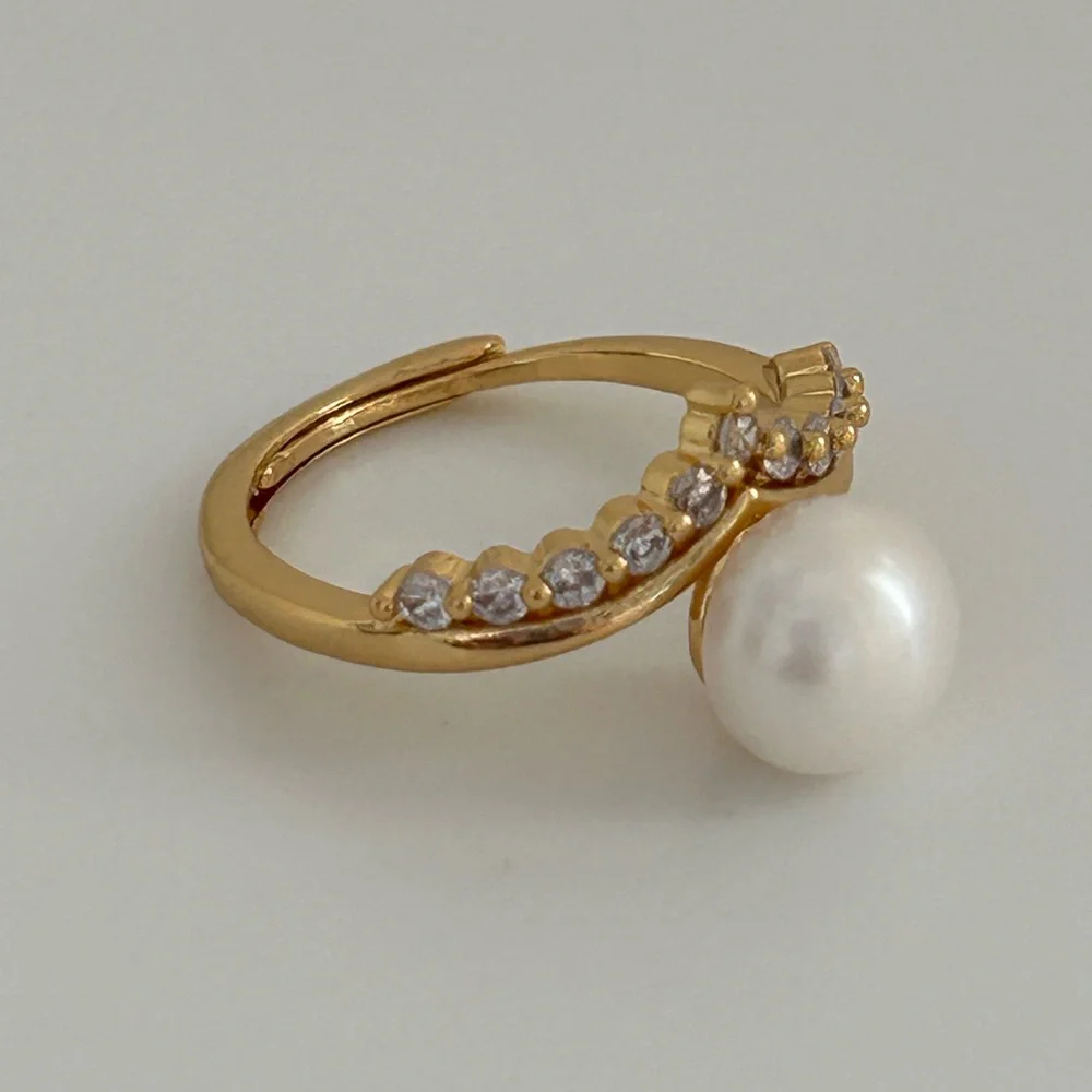 8mm White Freshwater Pearl Gold Plated Adjustable Ring